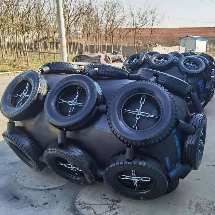 STS Floating Pneumatic Rubber Fender Ship To Ship Transfer Operation