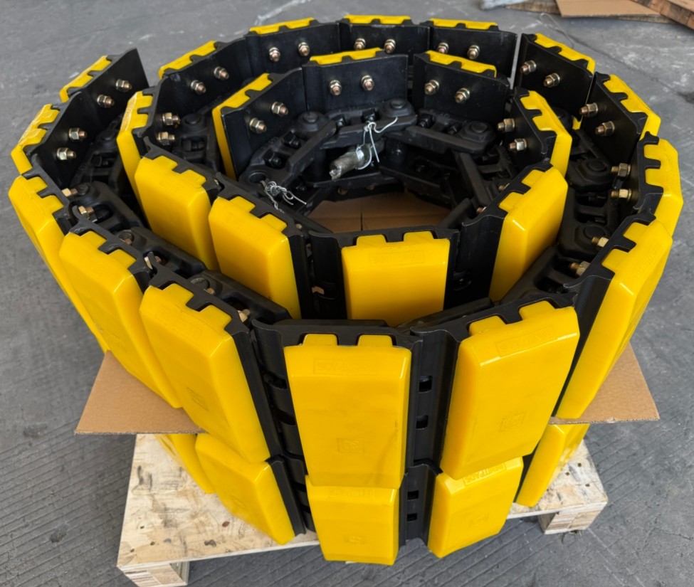EPS PLUS Poly Track Chain Assembly 2063505 Separating Track Pads For W195 W200 Road Milling Machine