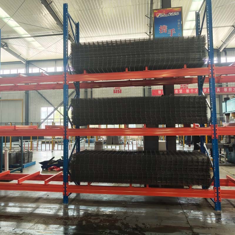 Heavy Duty Pallet Racks Depth and Number Of Levels Tailored to Your Storage Needs