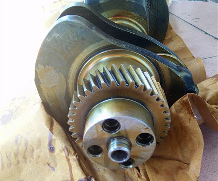 High Quality Manufacturer 3907804 3929037 6BT5.9 6D102 6BT Forged steel Crankshaft For Cummins Excavator Spare Parts