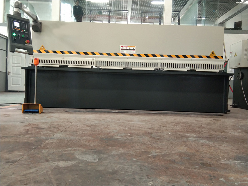 4x3200mm Hydraulic Swing Shearing Machine With NC Controller E21s