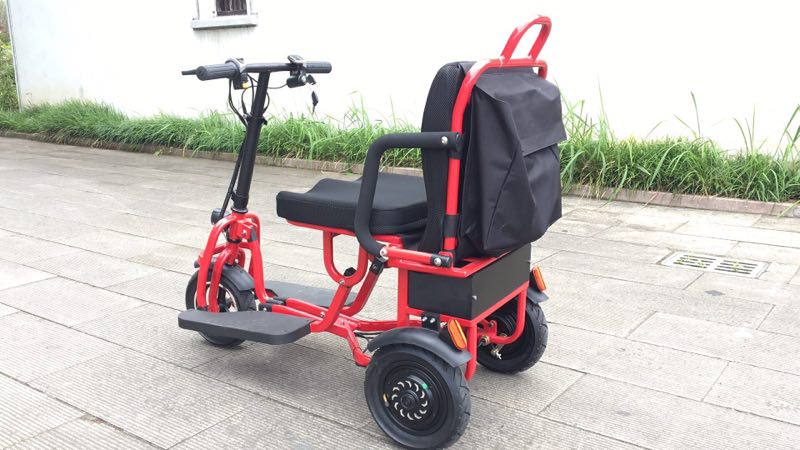 48V 10Ah Lithium Battery Fully Enclosed Mobility Scooter Fully Equipped Range 25-30km