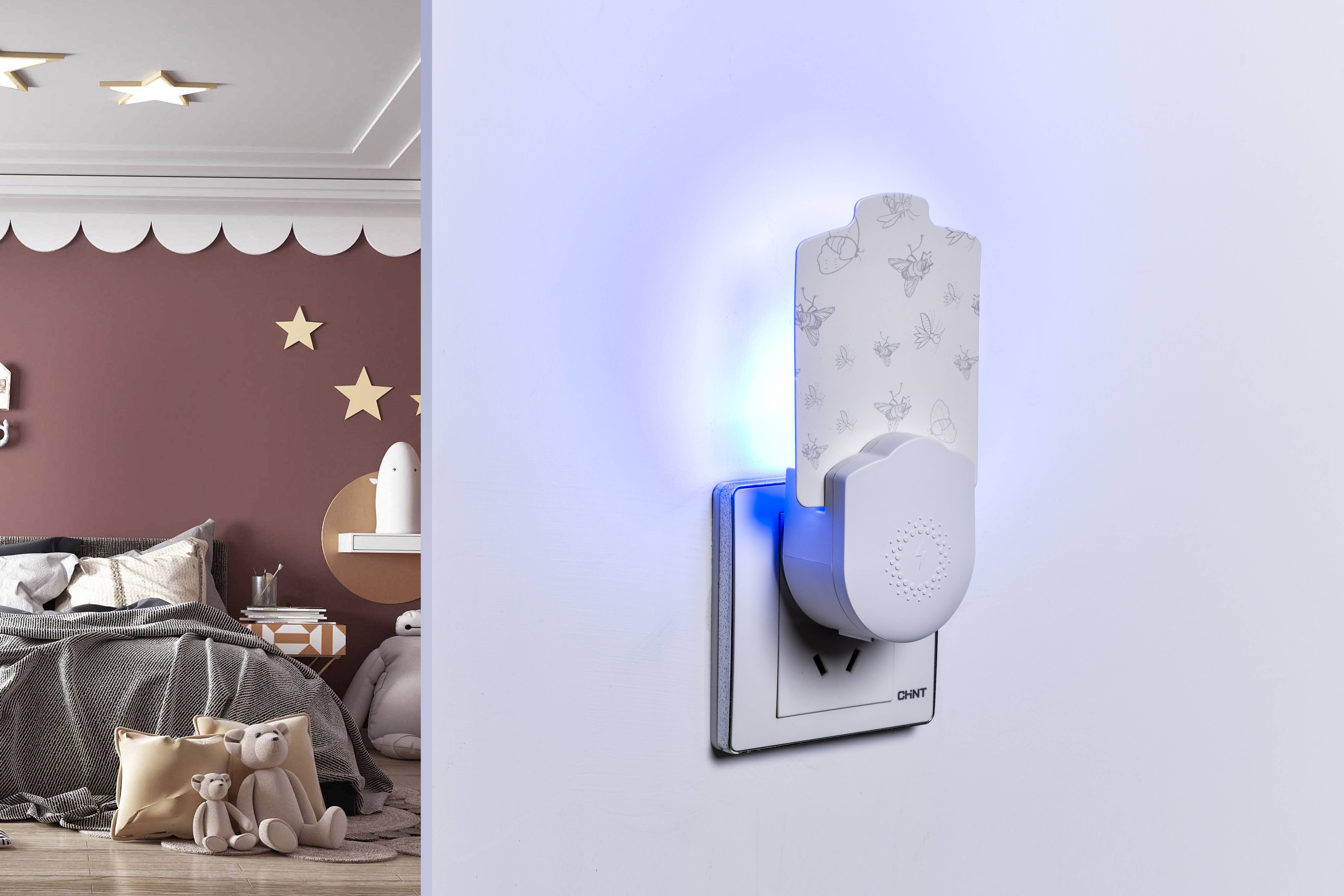 Electrical UV395 Plug-in Lamp Sticky Pad with 480 Hours Time Used MK02-1