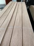 Engineered Red Oak Wood Veneer 0.45mm Thickness Crown Cut ISO9001