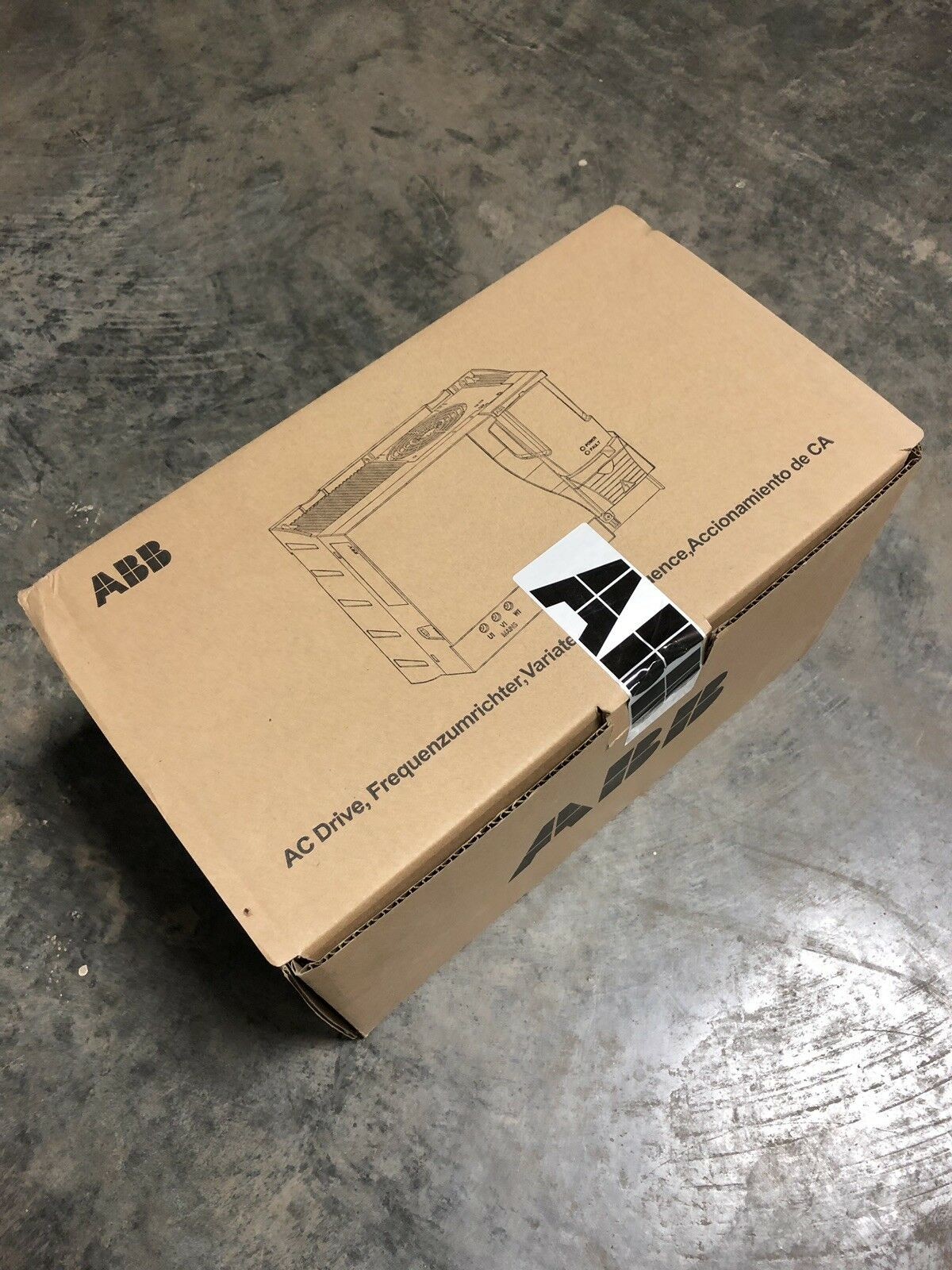 ACS550-U1-072A-4+B055 new original,0.75 to 355 kW/1 to 500 Hp ,NEMA 12, 3-Phase 380-480V, 50HP.
