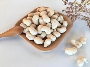 Quality Tasty Coconut Coated Flavor Peanuts Nuts Pillow Bag Packing Foods wholesale