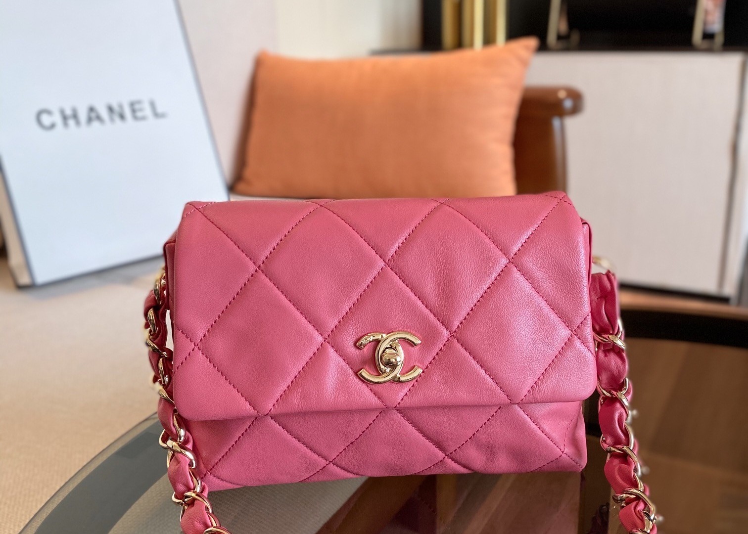 17cm Length Chain Shoulder Bag Daily Travel With Shallow Gold Hardware