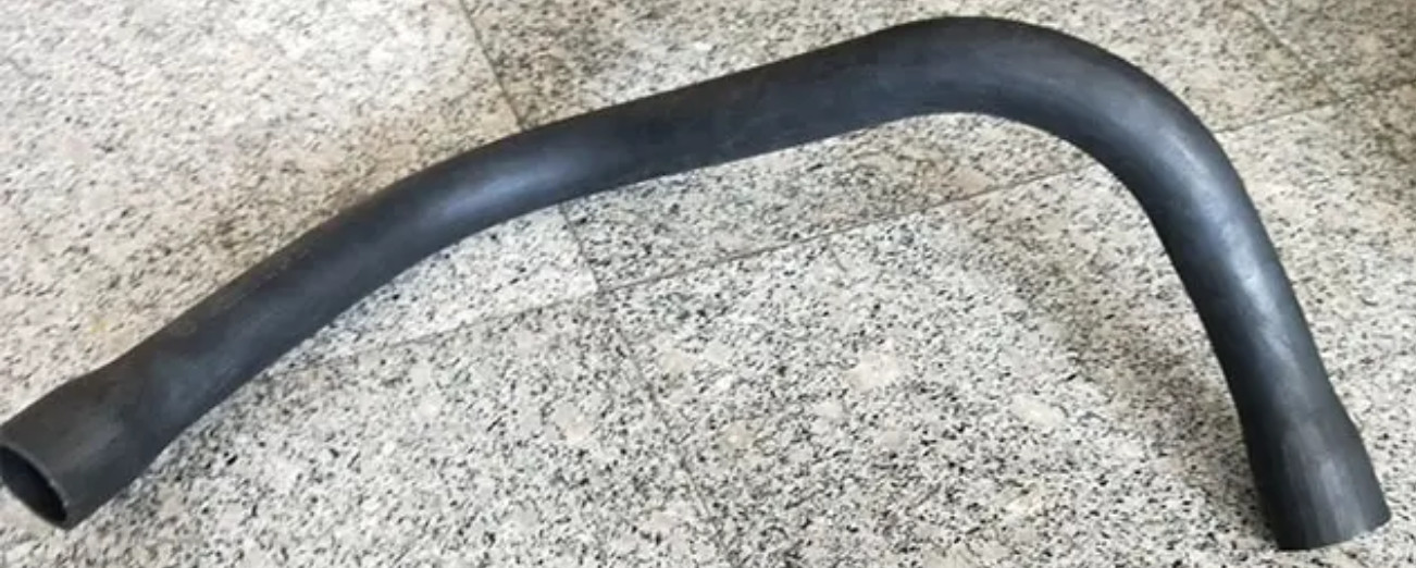 Steel Deutz Engine Parts Diesel Engine Coolant Pipe 04208870 ISO9001