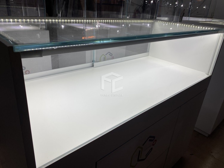 304 Stainless Steel Jewelry Shop Furniture White Golden Color