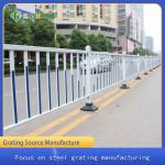 Galvanized Protective Traffic Guardrail Plastic Sprayed Steel For Urban
