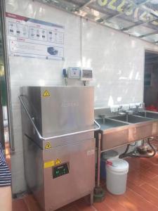 Quality Commercial Rack Conveyor Type Dishwasher Electric Equipment ISO9001 wholesale