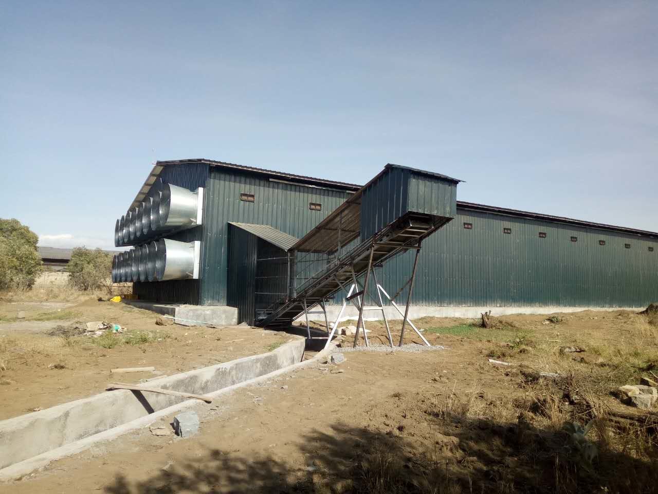 A Type Silver Color Galvanized Cages For Chicken three tiers