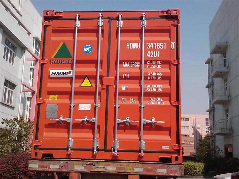 300kg Capacity Aerial Vertical Mast Lift Four Mast 14 Meter For Two Men