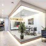 Commercial Office Glass Partition Walls High Security Easy Maintenance