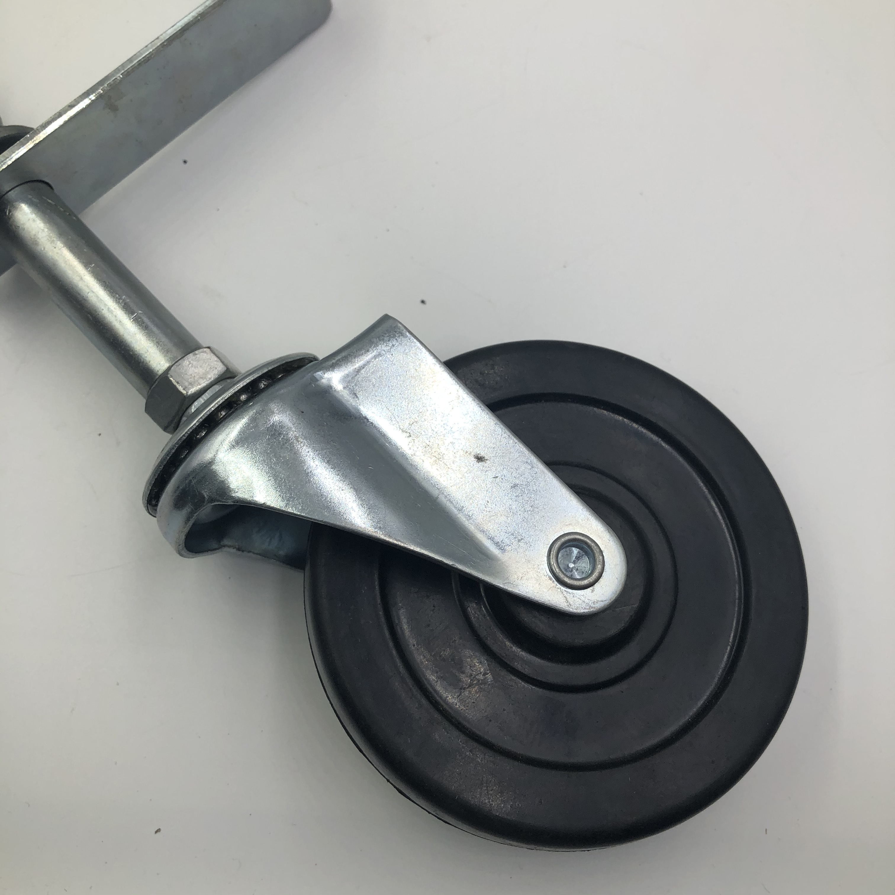 Hot Galvanized 6inch Door Training Wheels for Door Frame Reinforcement in Garden Gate