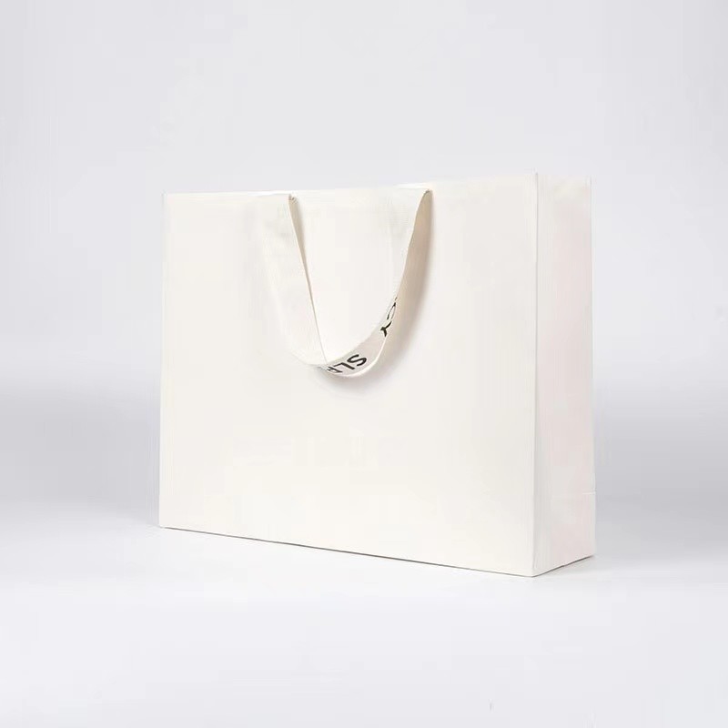 190gsm To 350gsm Apparel Paper Bag Shoes And Clothing Packaging