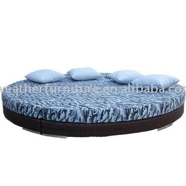 Bedroom Furniture Modern and Contemporary Rattan Wood Bed in Spindle Design with