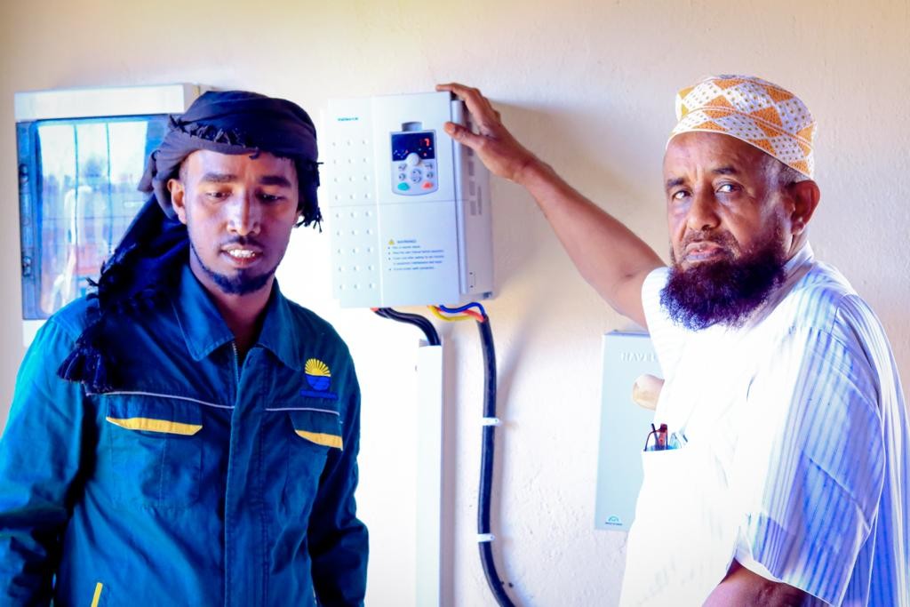 Water Pump 2.2 Kw Solar Inverter Soft start with over current Protection