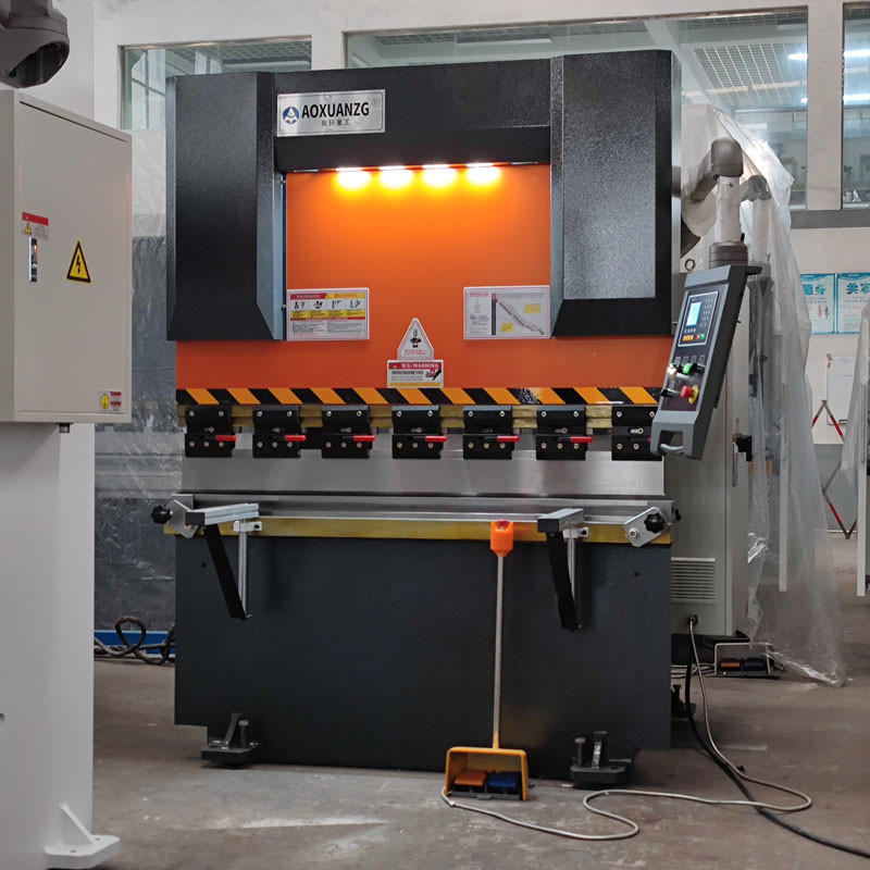 Mini Metal Sheet Hydraulic Press Bender 5MM Thickness Colored Steel