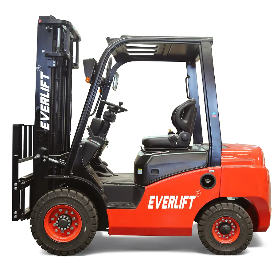 3 Ton Gasoline Forklift with Excellent Condition and Overall Dimensions 2675 * 1225* 2105mm