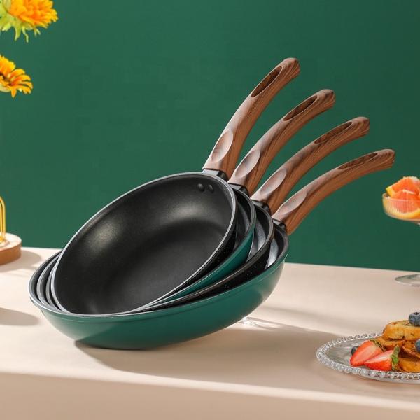 Good Quality Multicolor Aluminum 22/24/26/28 Cm Induction Cookware Skillet Non