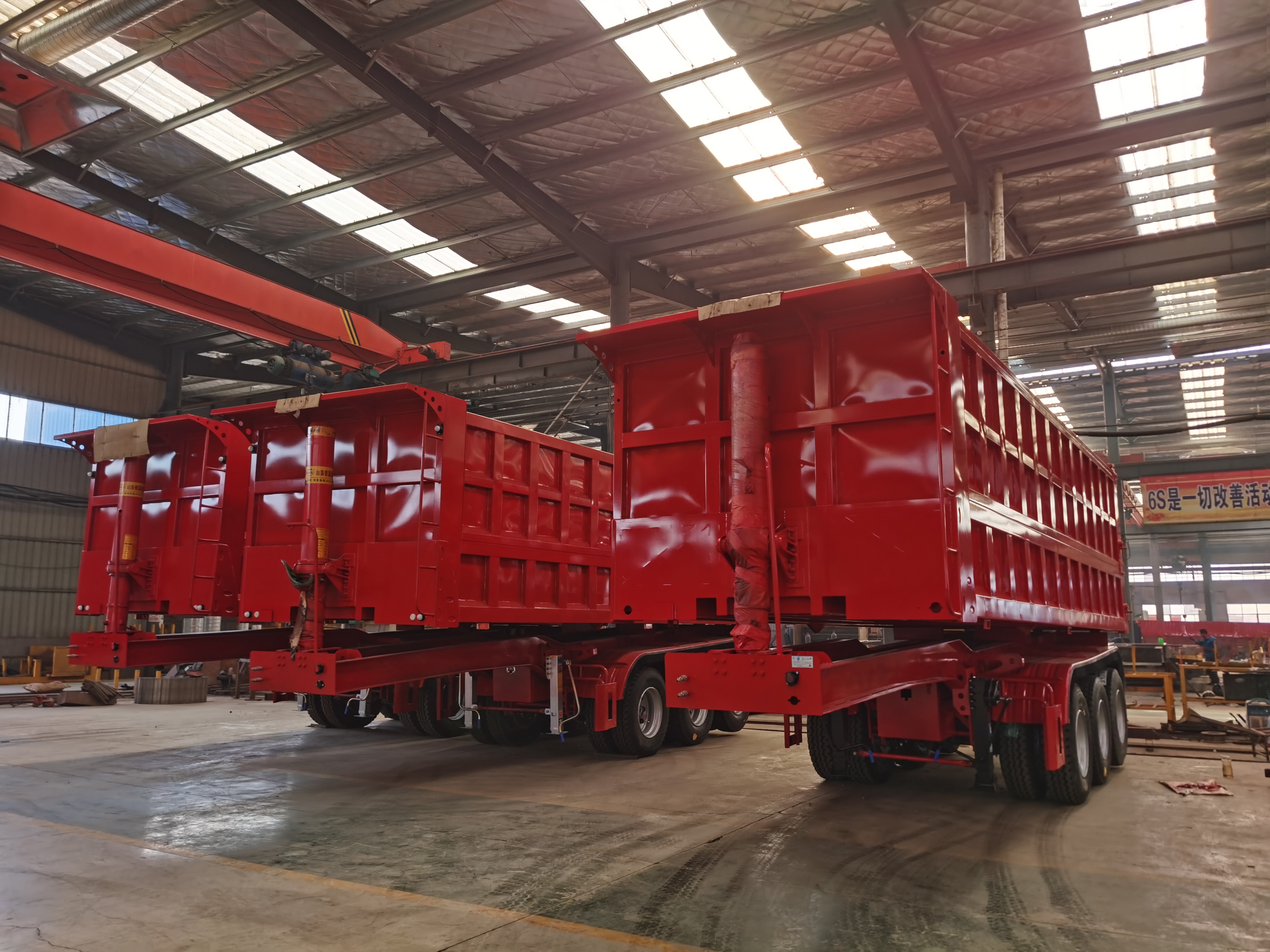 Truck Trailer 40 Cubic Meter Dump Tipper Semi Trailer with JOST or Yahua Landing Gear