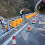 Straight Barrier for Roadway Safety Q235 Q345 Roller Guardrail Traffic Barrier
