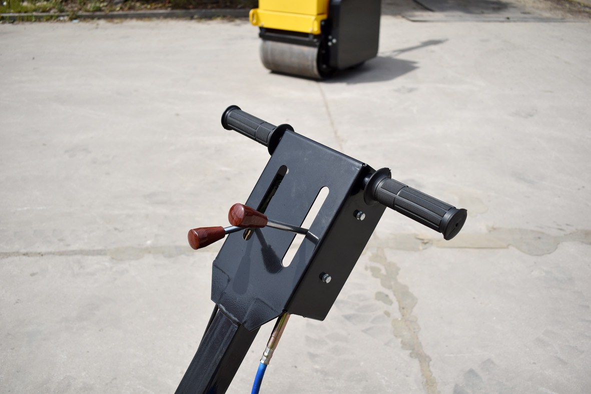 single drum vibratory roller roller steel drum compactor bomag roller