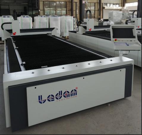High Speed Running Fiber Laser CNC Machine , Fiber Laser Cutting Equipment Anti