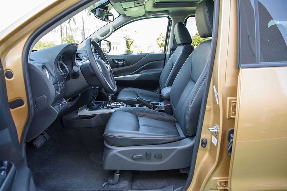 2024 Dongfeng 4WD SUV 2.5L XL Upper 4WD Euro VI Petrol Car with 7AT SUV Transmission Energy Vehicles Category