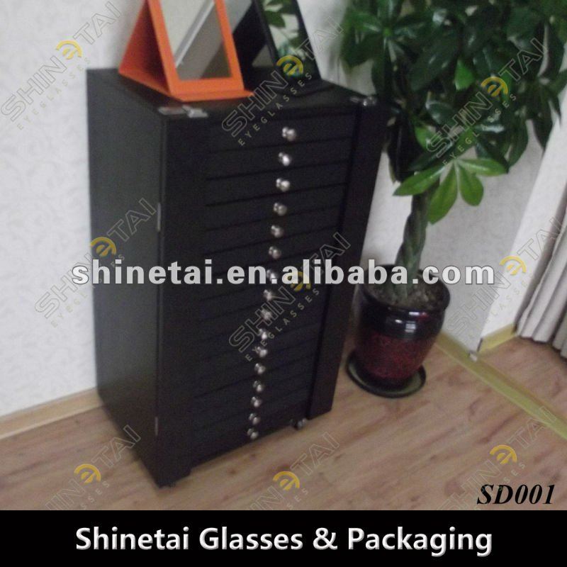 New Model Eyewear Displays Cabinet With Lock