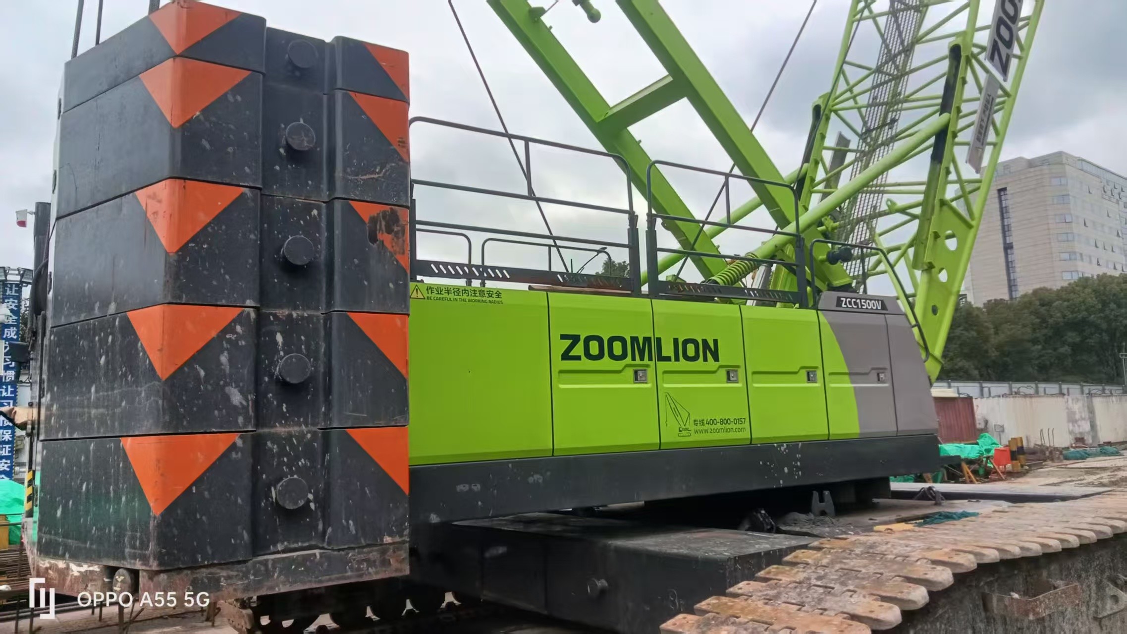 Lifting Machinery 150 Ton Crawler Crane ZCC1500V High Quality with After-sales Service