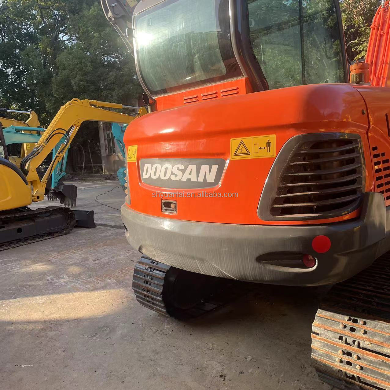 Used mini Excavator DOOSAN dx60 Excavators made in Korea / Doosan Small Digger dh55 dh60 dx60