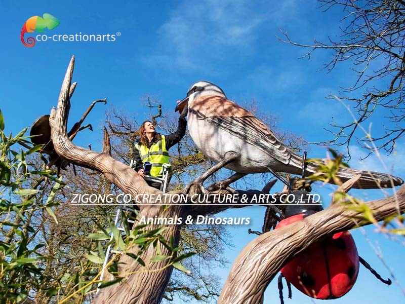 ISO Garden Ornaments Realistic Animatronic Looking Bird Lifelike Animals