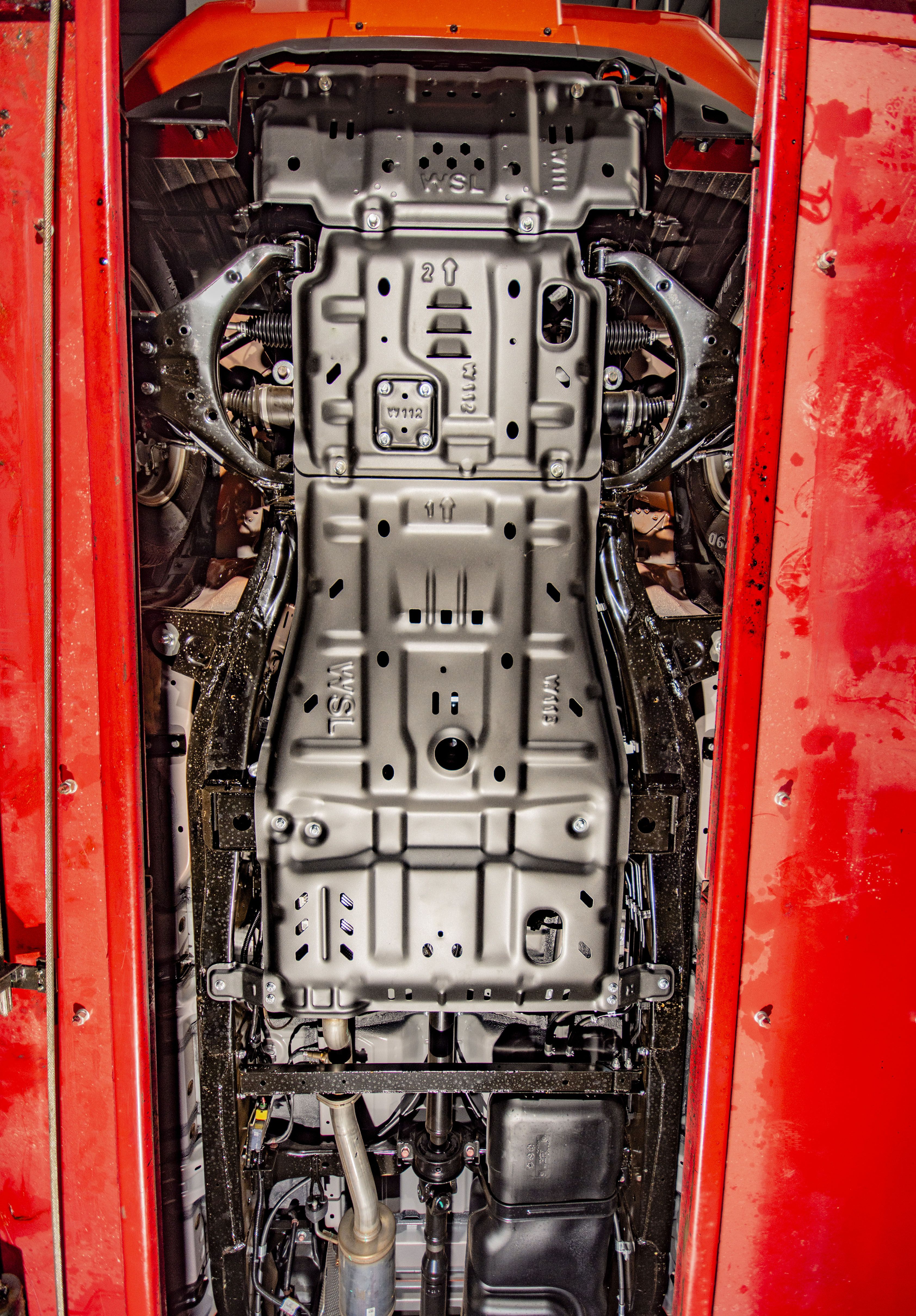 ISUZU MU-X and D-MAX Accessories OEM Skid Plate for Engine Transmission Transfer Case