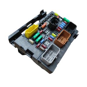 Quality Car Engine Fuse Box R04 BSM=R05=R20 for Peugeot Citroen OE 9807028780 wholesale