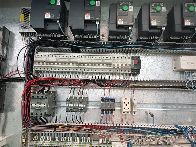 99.9% Qualification Rate and Advanced Intelligent Electronic Control Technology Ampoule Filling System