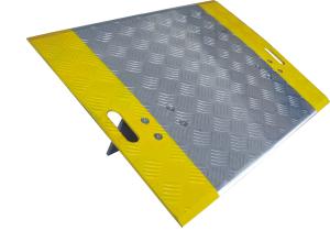 Quality Adjustable Aluminum Dock Plate Leveler 36 X 24 Inch Diamond Thread Surface wholesale