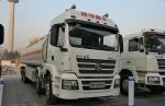 8x4 Oil Tanker Truck Shacman 12 Wheels Euro 4 Emission 30m3 Capacity Weichai