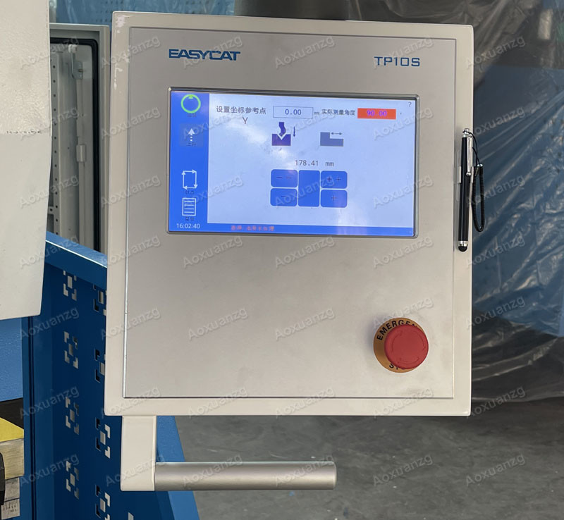 630KN Customizable Protection Fence Hydraulic Press Machine Press Brake Bending Machine