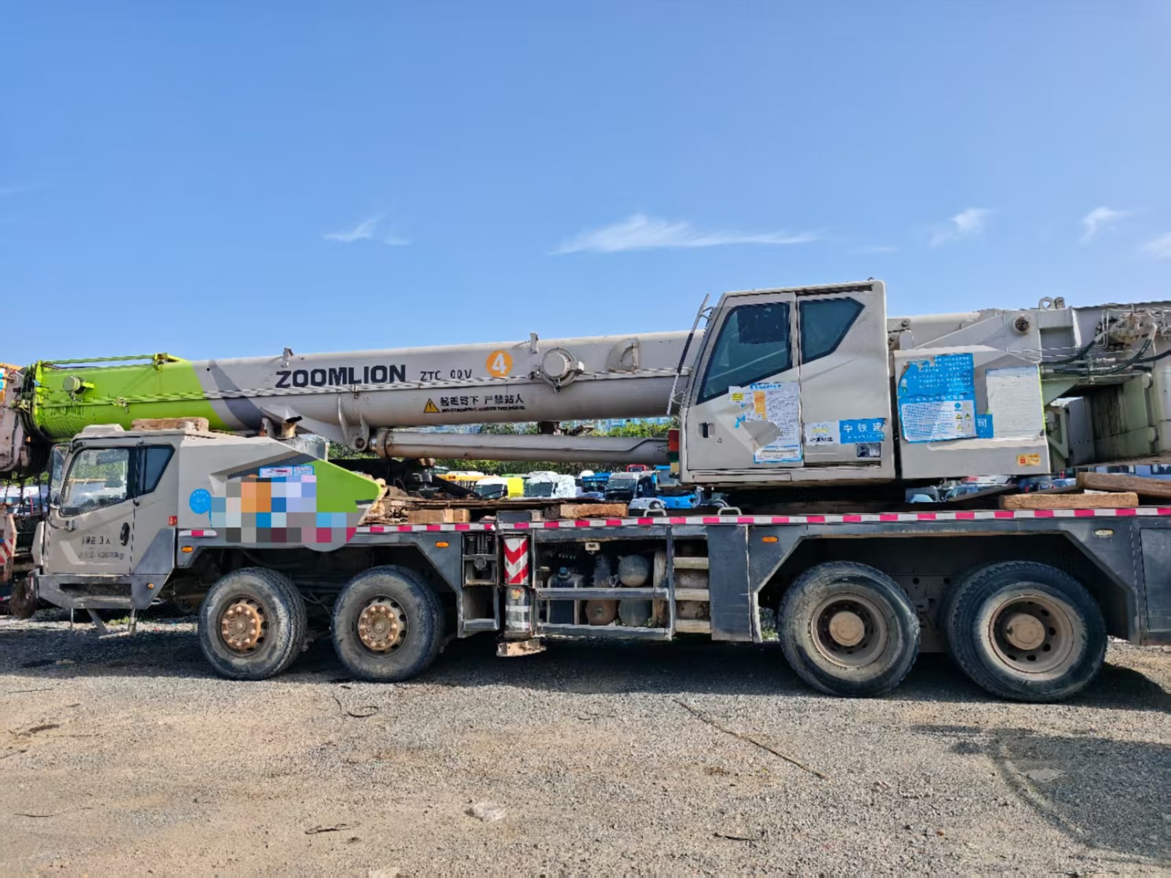 Mobile Truck Crane for Sale ZOOMLION 50 Tons ZTC500V Direct Source Max Working Height 45 Meters