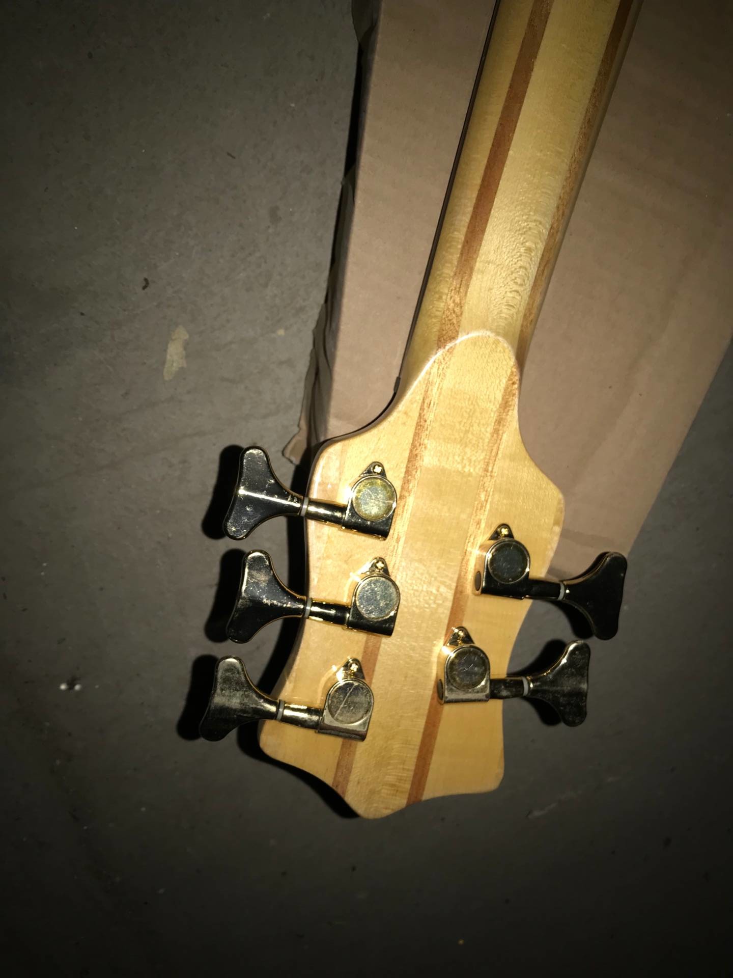 5 Strings Ken bass Smith bass Golden Hardware with Active pickup Burl Top & Back electric guitar Bass