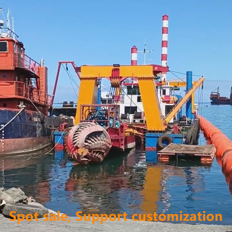 20Inch Used Hydraulic Sand Suction Dredger With High Working Efficiency At Seaside