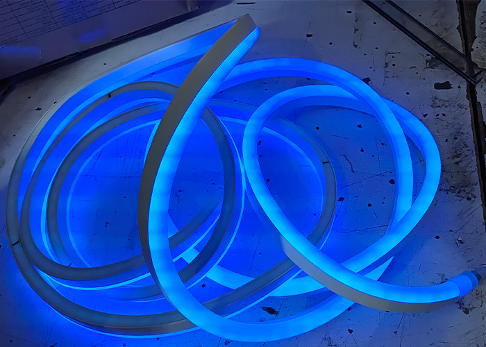 Multiple Color PVC Jacket 12VDC RGB Flex Rope Light 15*25mm EU Plug