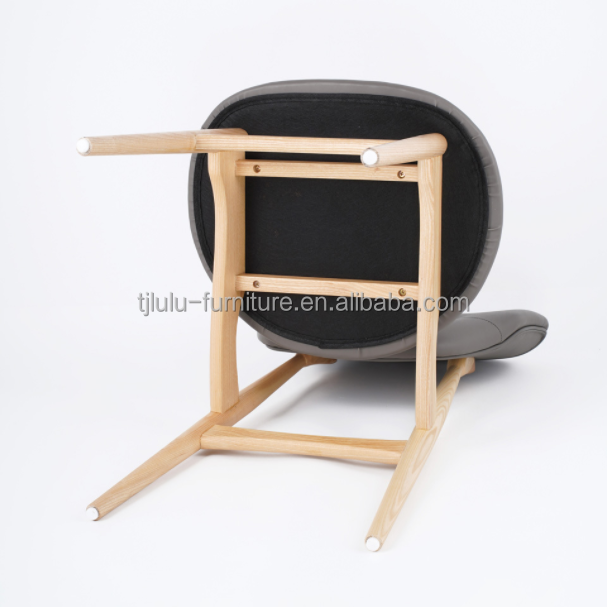 Modern Dining Room Furniture Upholstered Leather Wood Chair in Traditional Design and Customized Color
