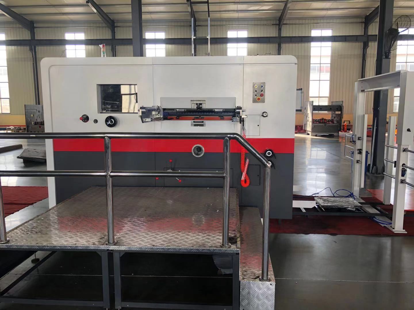 Corrugated Box Die Cutting and Creasing Machine Customizable for Your Production Line