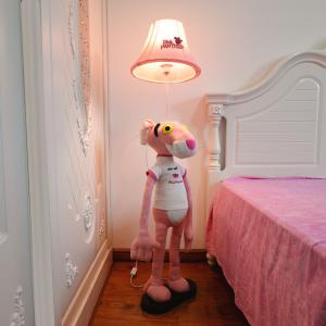 Quality Cartoon Children's Bedside Lamp Bedroom Boy Dormitory cute floor lamp(WH-MFL-125） wholesale