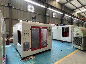 Quality 4 Cavity Automatic Extrusion Blow Molding Machine wholesale