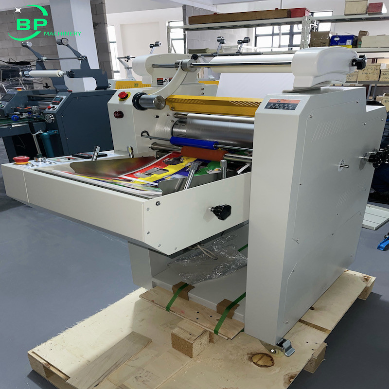 Professional Film Laminating Machine For Max A3 Paper Size Single Side Lamination