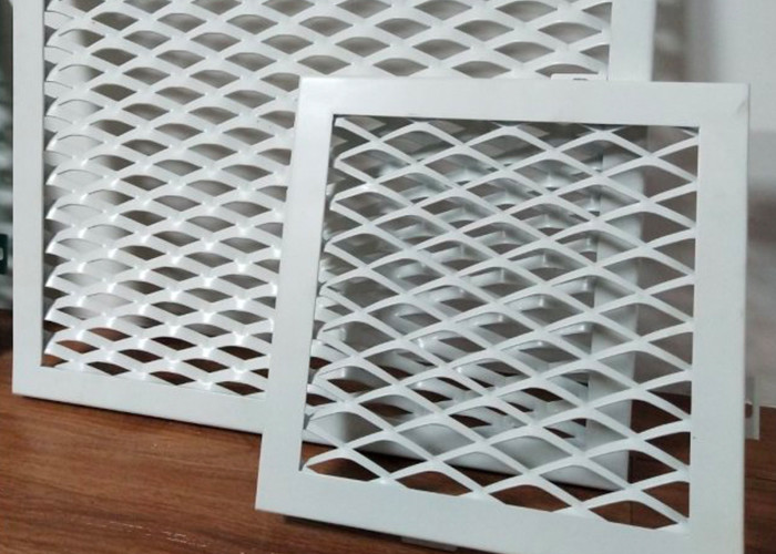8x12mm Diamond Hole Galvanized Expanded Wire Mesh 0.5mm Thickness